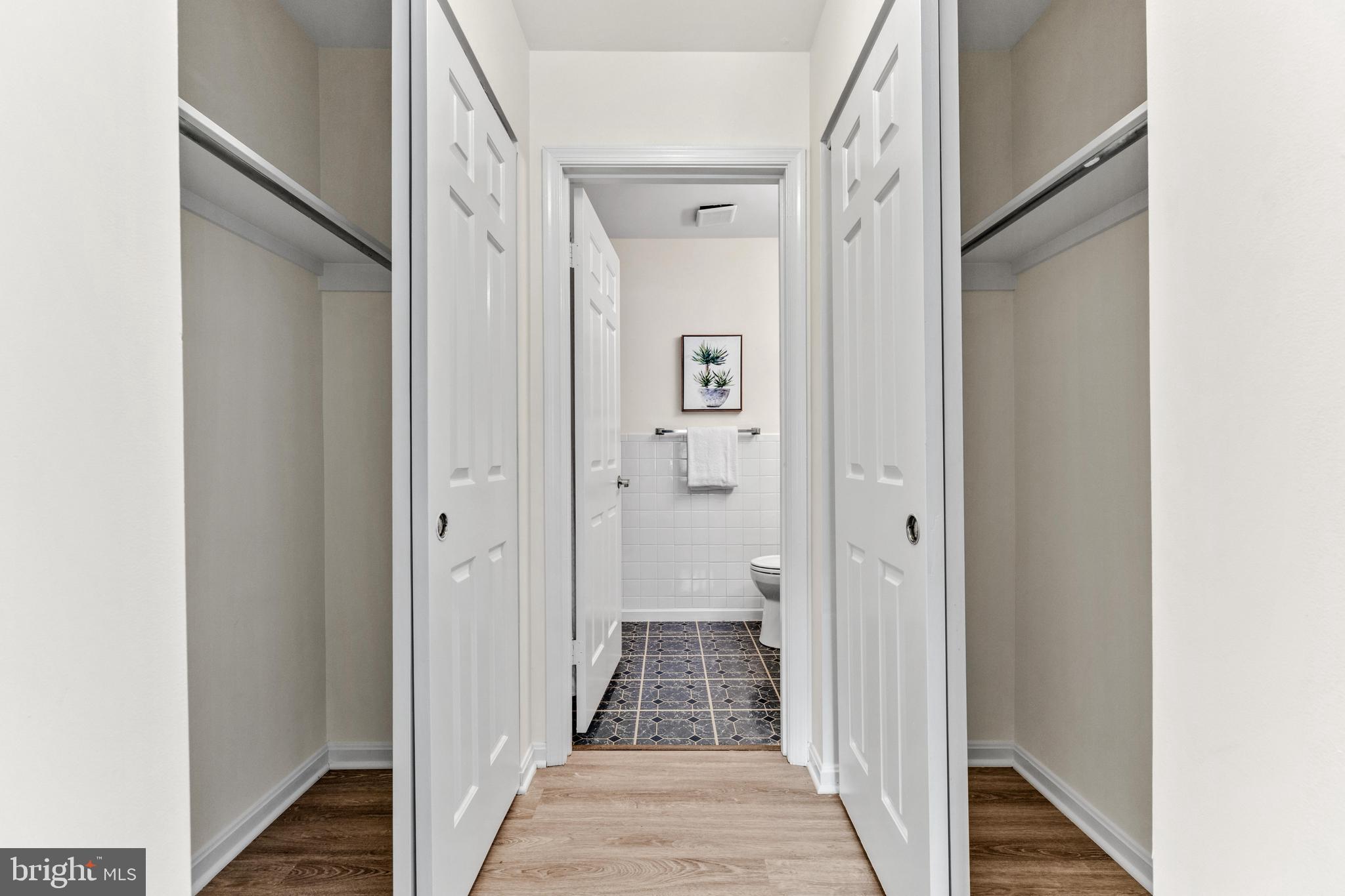 941 Riversedge Circle Annapolis, MD 21401 - Photo 27 of 48 a view of a bathroom from the hallway