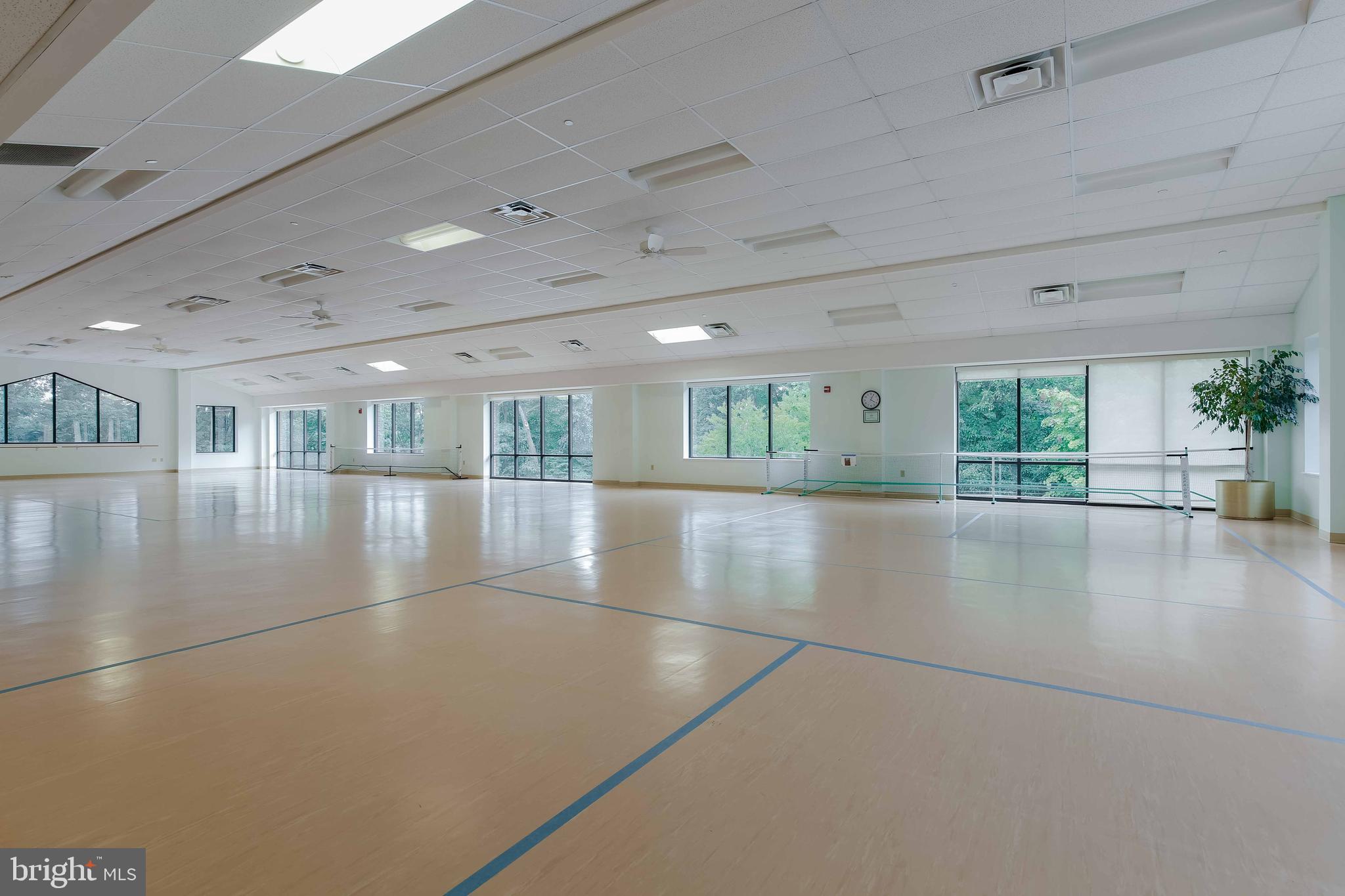 941 Riversedge Circle Annapolis, MD 21401 - Photo 44 of 48 a view of an empty room with a window