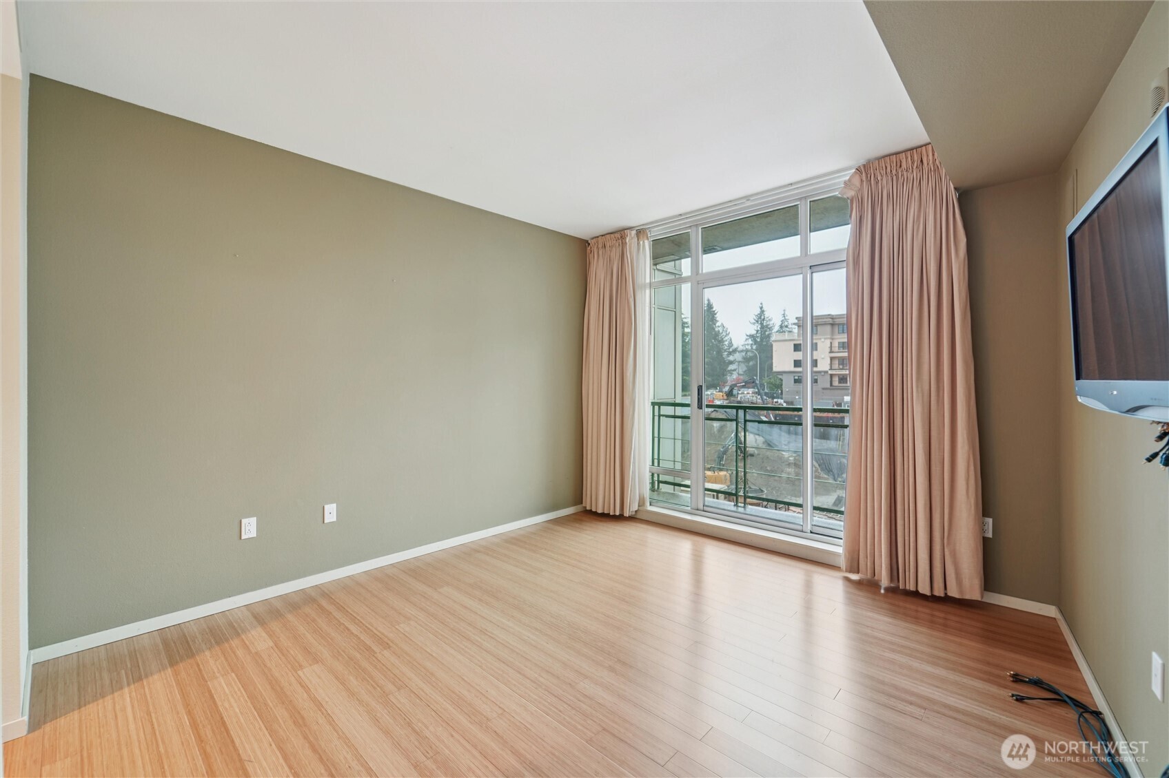 1188 106th Avenue Northeast, Unit 322 Bellevue, WA 98004 - Photo 16 of 19