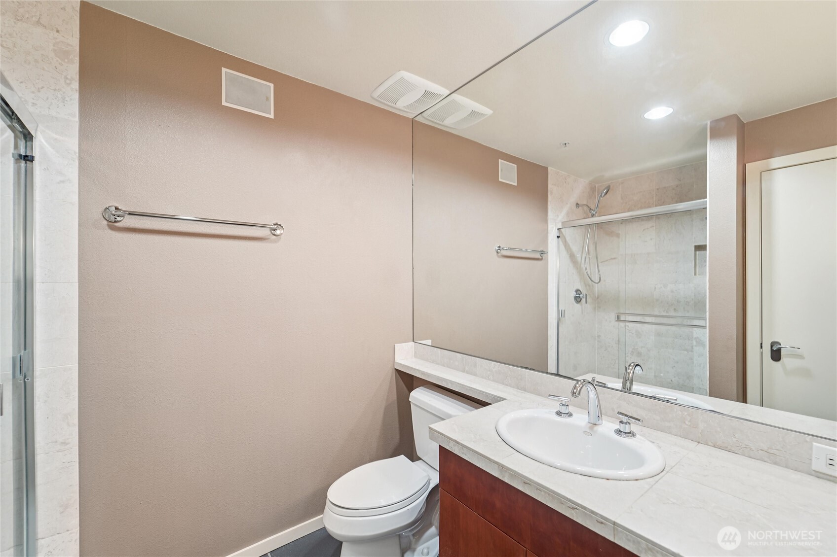 1188 106th Avenue Northeast, Unit 322 Bellevue, WA 98004 - Photo 18 of 19