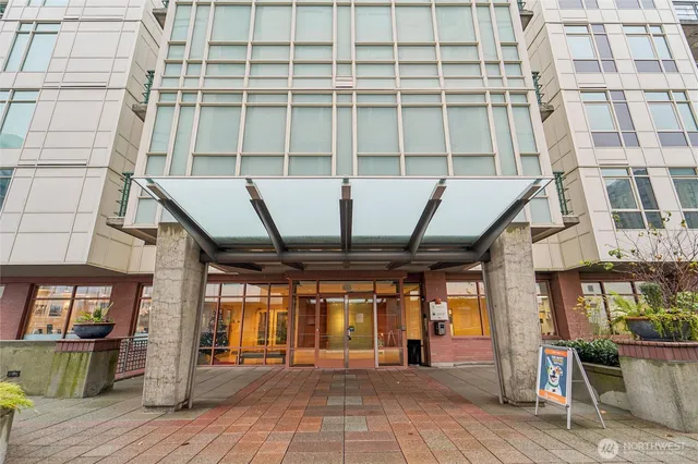 $3,495 | 1188 106th Avenue Northeast, Unit 322, Bellevue, WA 98004