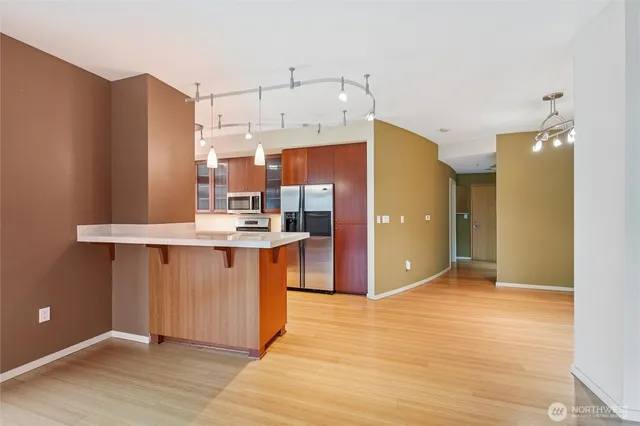 $3,495 | 1188 106th Avenue Northeast, Unit 322, Bellevue, WA 98004