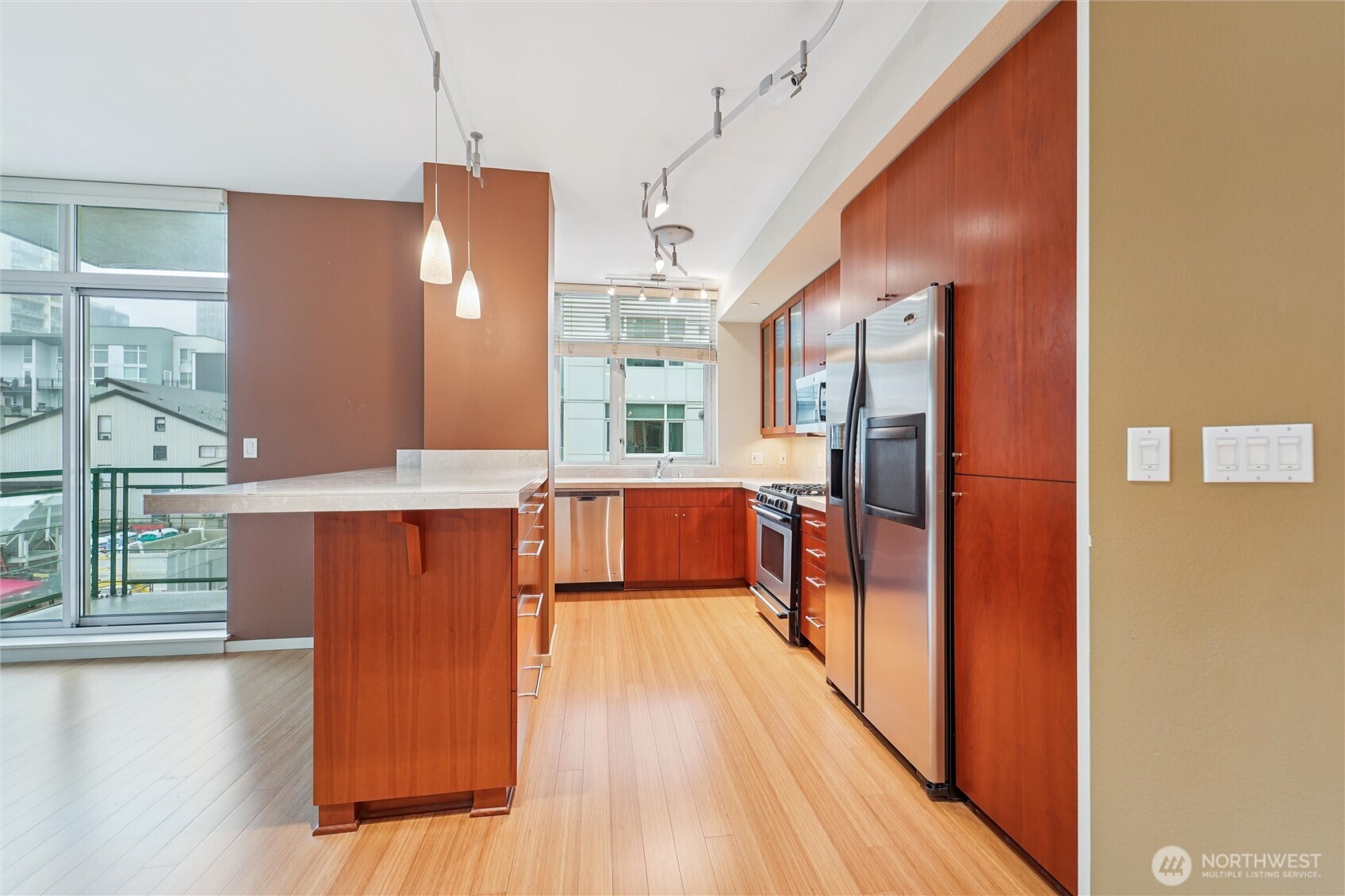 1188 106th Avenue Northeast, Unit 322 Bellevue, WA 98004 - Photo 8 of 19