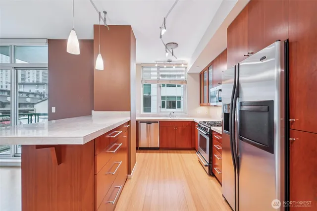 $3,495 | 1188 106th Avenue Northeast, Unit 322, Bellevue, WA 98004