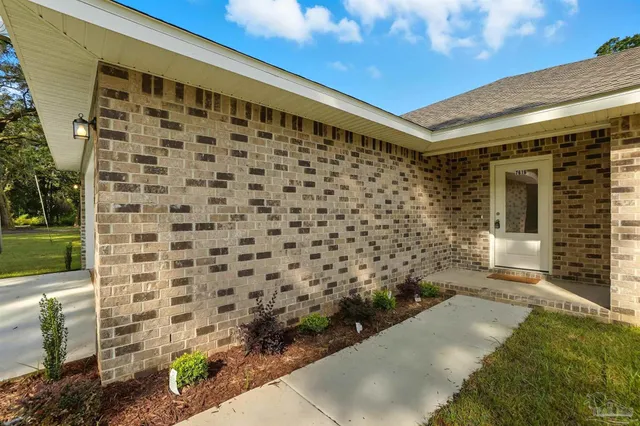 $274,900 | 7616 Homerun Road, Milton, FL 32583