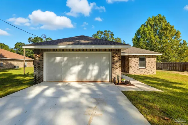 $274,900 | 7616 Homerun Road, Milton, FL 32583