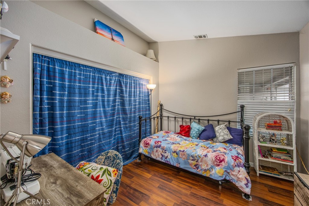 13997 Riverside Drive Apple Valley, CA 92307 - Photo 19 of 55