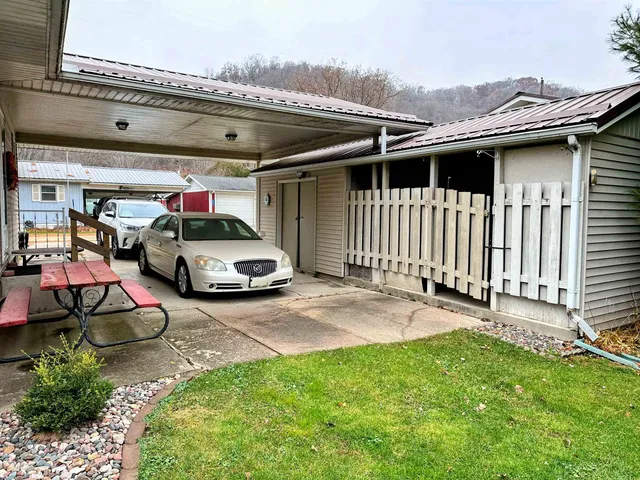 $120,000 | 254 Mallard Lane, Garnavillo, IA 52049