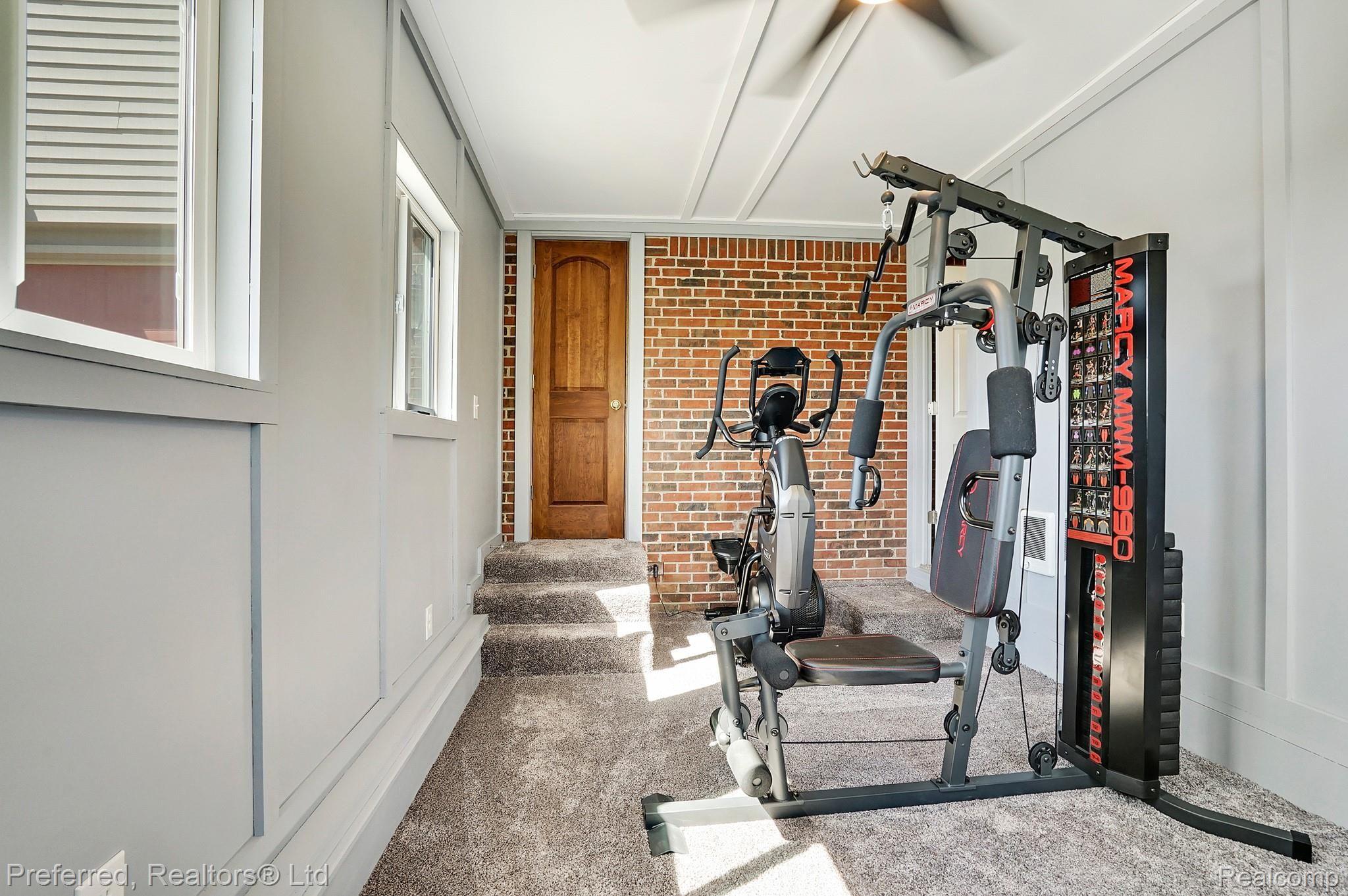 24545 Merriman Road New Boston, MI 48164 - Photo 26 of 45 Great Bonus area.jpg