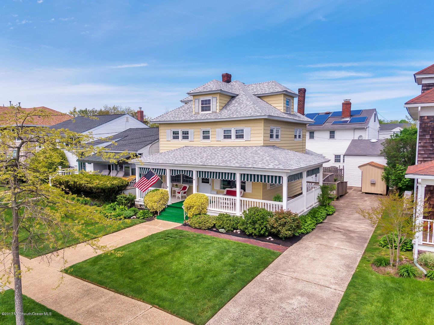 302 Ocean Road Spring Lake, NJ 07762 - Photo 1 of 35 030-233430-DJI_0081_5111626