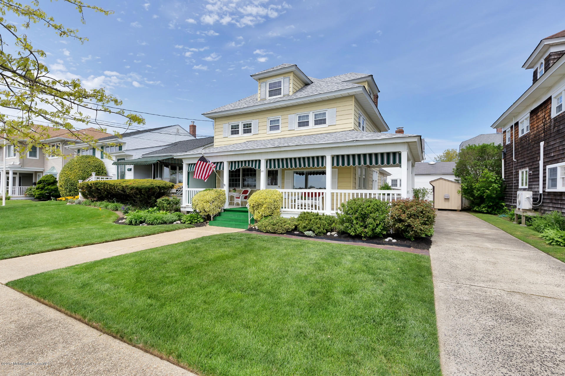 302 Ocean Road Spring Lake, NJ 07762 - Photo 2 of 35 025-233430-IMG_2724_5108049