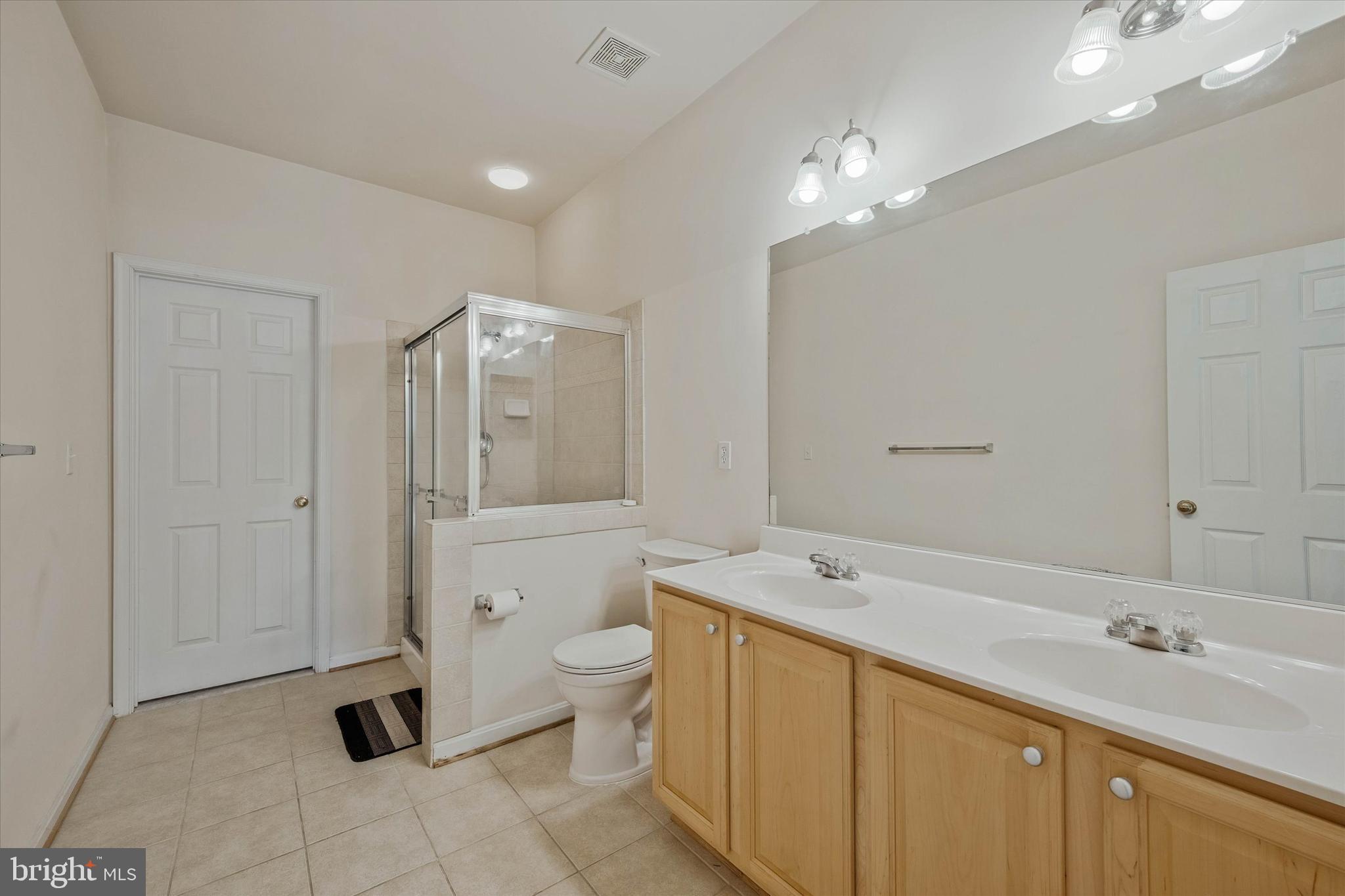 14276 Foxhall Road, Unit 21 Solomons, MD 20629 - Photo 30 of 53 Primary bath