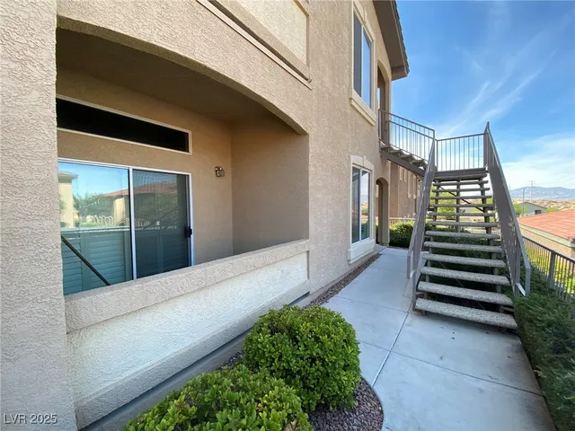 $1,695 | 3541 Desert Cliff Street, Unit 101, Las Vegas, NV 89129