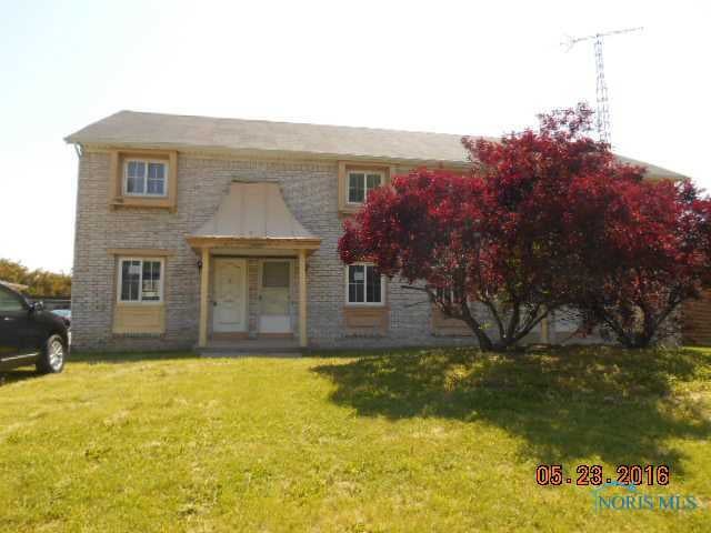 2339 Rockspring Road Toledo, OH 43614 - Photo 1 of 18 Gallery Image 1