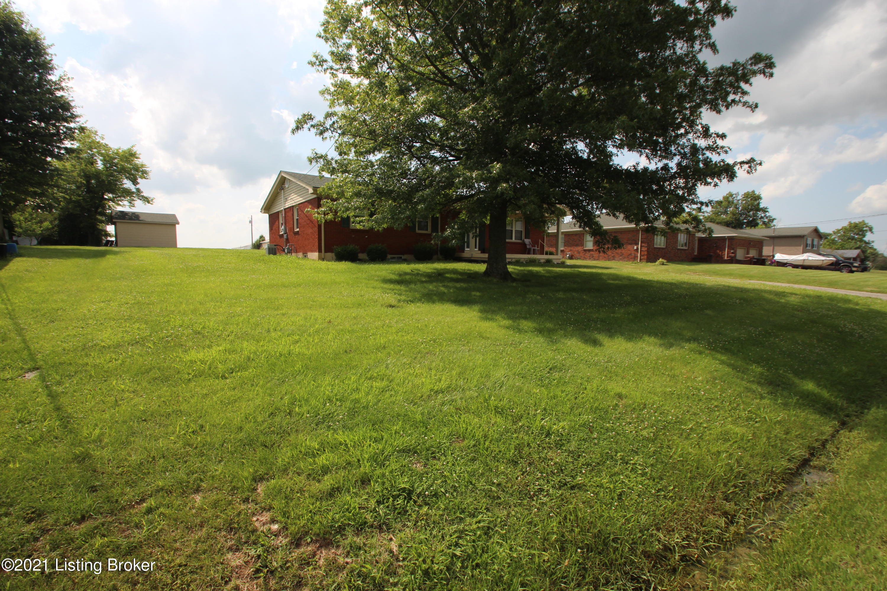 4595 Jackson Road Eminence, KY 40019 - Photo 5 of 32 IMG_9019