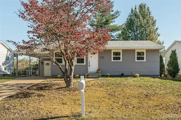 $1,900 | 11352 Revere Lane, St. Louis, MO 63128