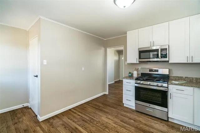 $1,900 | 11352 Revere Lane, St. Louis, MO 63128