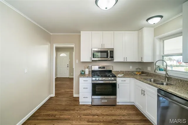 $1,900 | 11352 Revere Lane, St. Louis, MO 63128