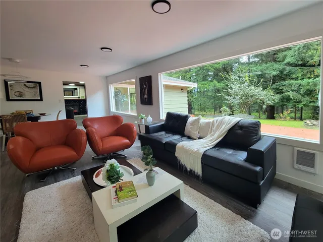 $1,099,990 | 13721 409th Avenue Southeast, North Bend, WA 98045