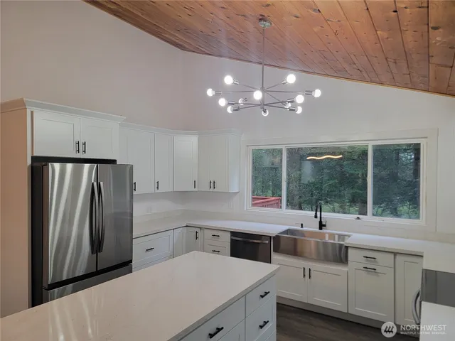 $1,099,990 | 13721 409th Avenue Southeast, North Bend, WA 98045