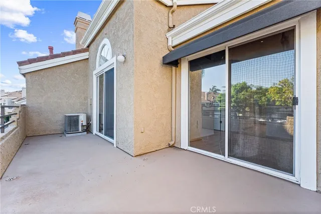 a view of a glass door of the house