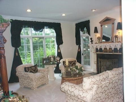 1541 Scenic Rochester, MI 48306 - Photo 5 of 9 840940-4.JPG
