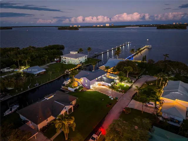 $1,895,000 | 474 Peninsula Drive, Fort Pierce, FL 34946
