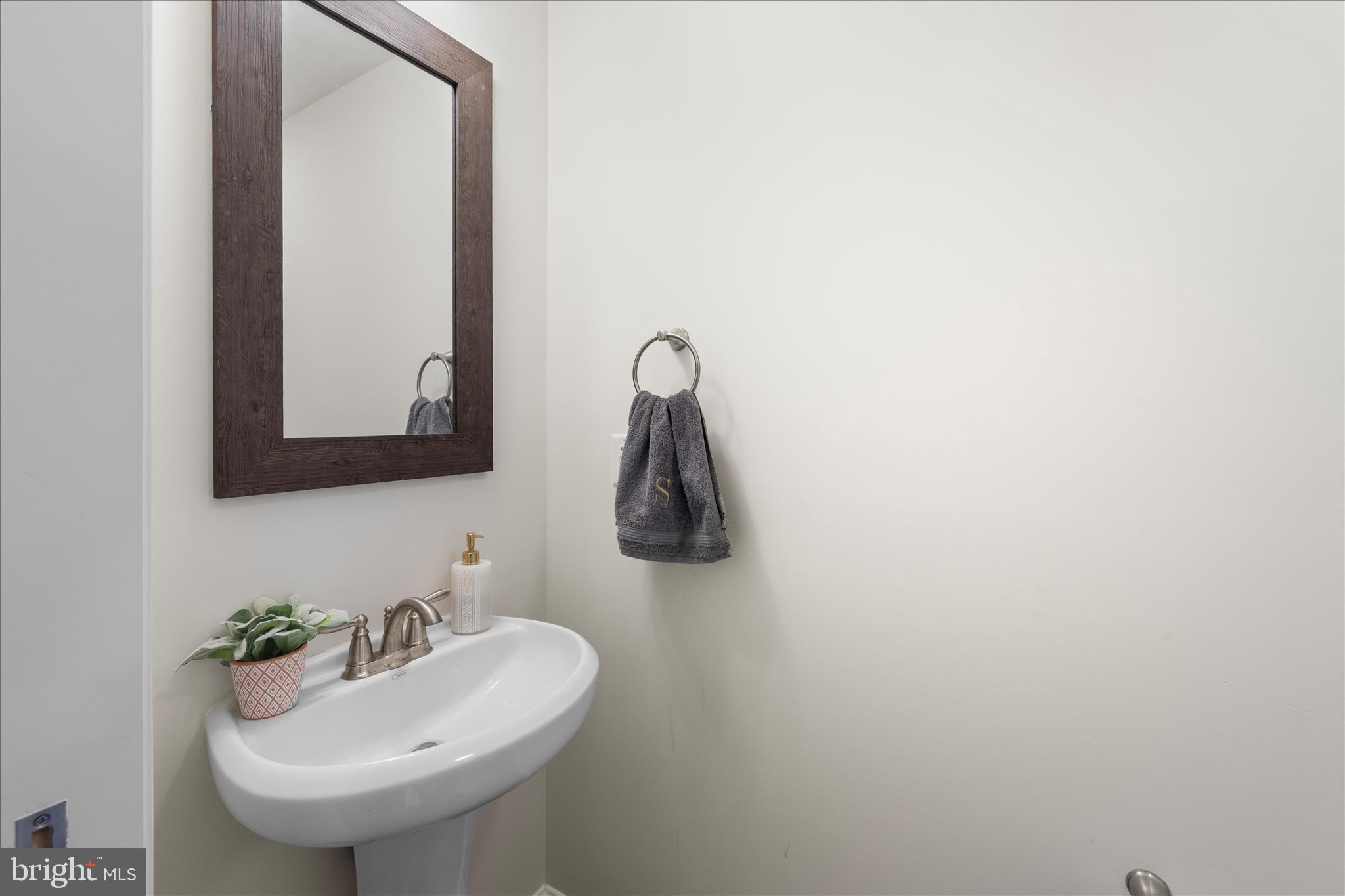 7805 Dyer Road Denton, MD 21629 - Photo 19 of 57 Powder Bath