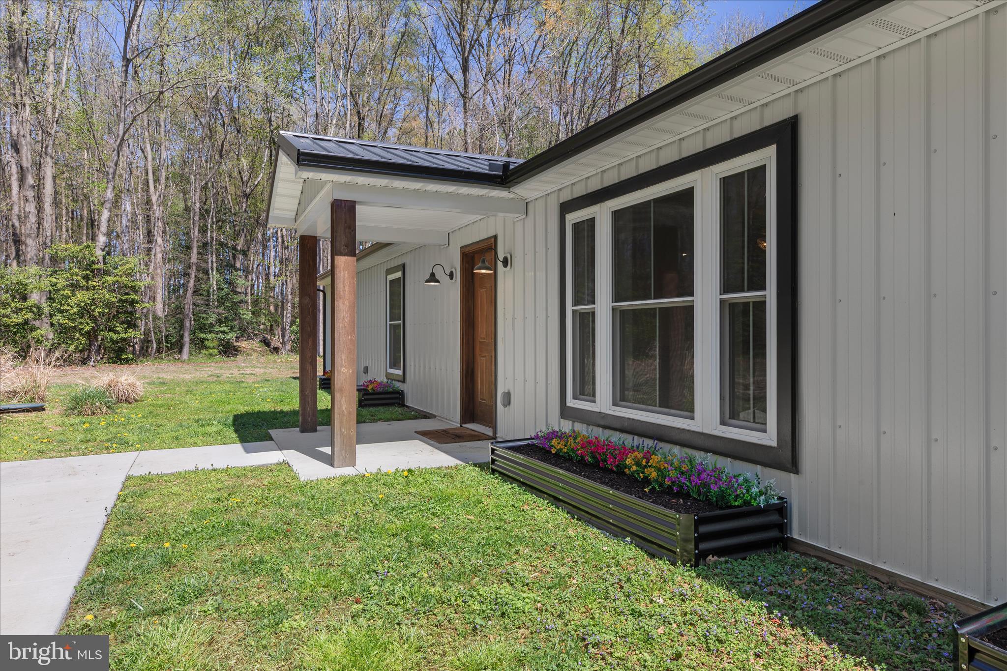 7805 Dyer Road Denton, MD 21629 - Photo 6 of 57 Covered Front Entry