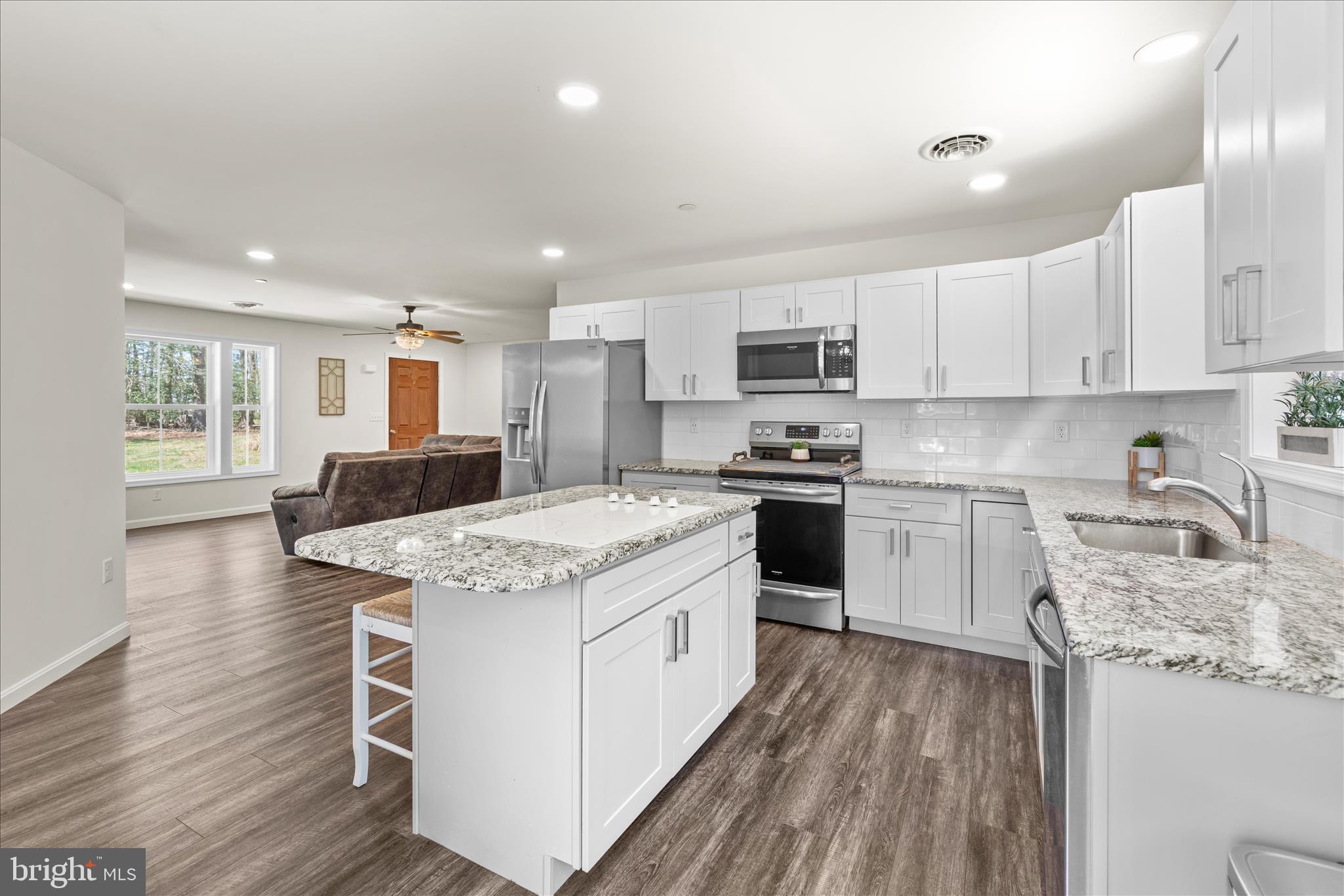 7805 Dyer Road Denton, MD 21629 - Photo 7 of 57 Stunning Large Kitchen