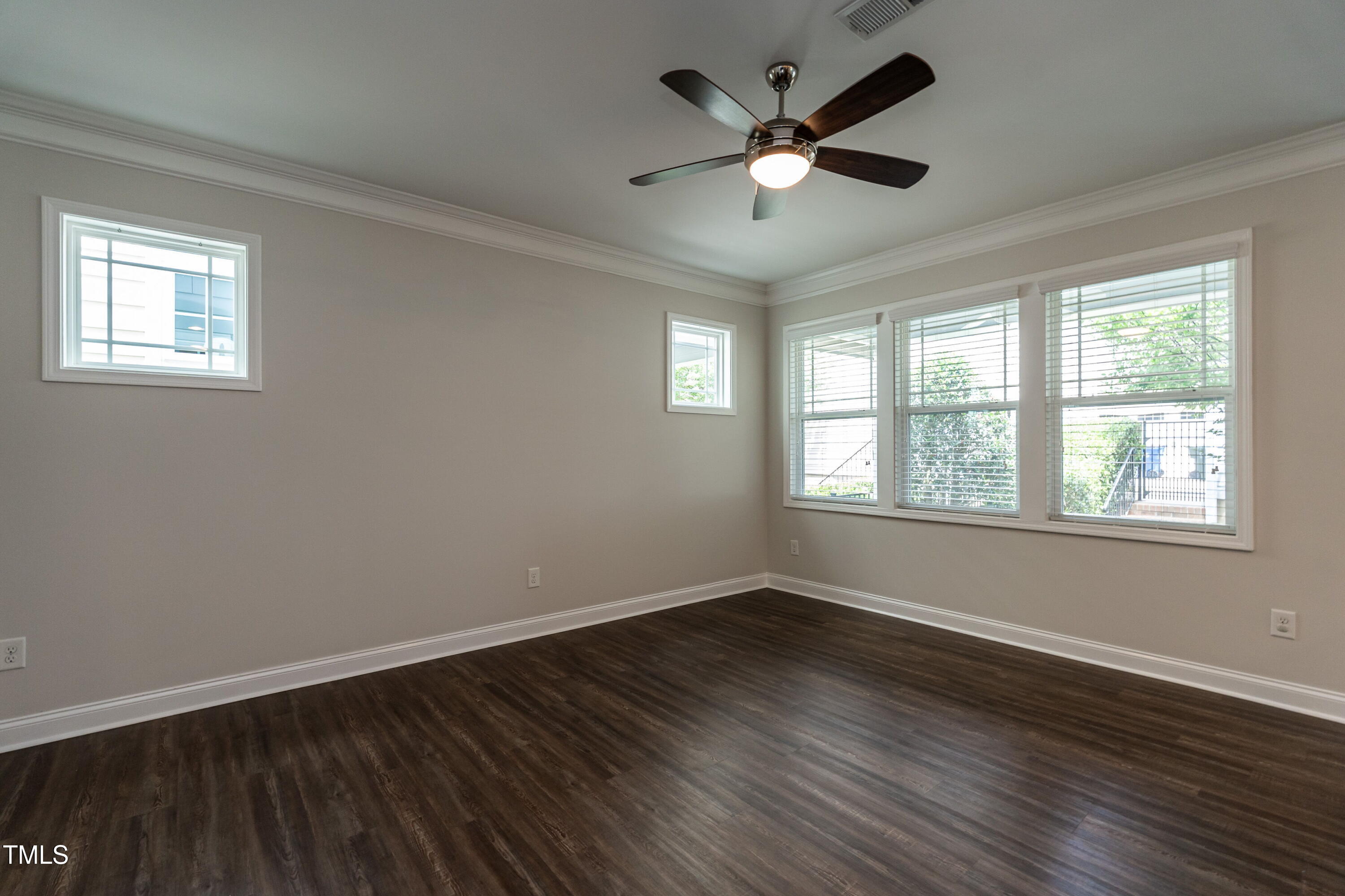 5638 Wade Park Boulevard Raleigh, NC 27607 - Photo 14 of 38 008-original-family-room