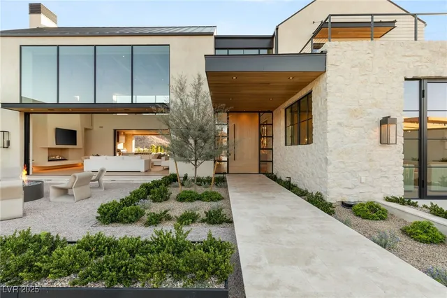 $13,500,000 | 23 Sanctuary Peak Court, Henderson, NV 89012