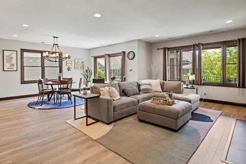 $1,525,000 | 15489 Legacy Oaks Trail, Minnetonka, MN 55391