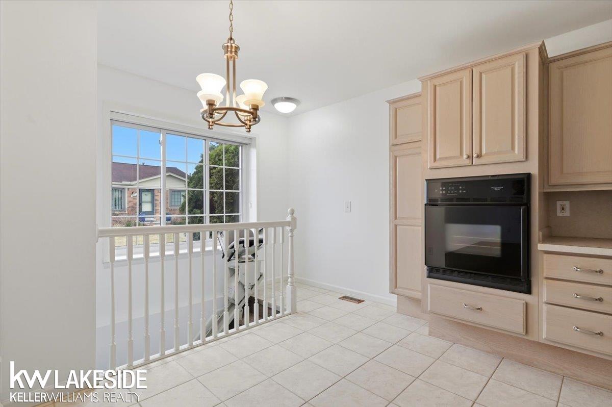 11563 Beaconsfield Road Washington, MI 48094 - Photo 9 of 25 50202507-654bc5c1-14bf-41f8-ad8a-ec75dcdd6605.JPG