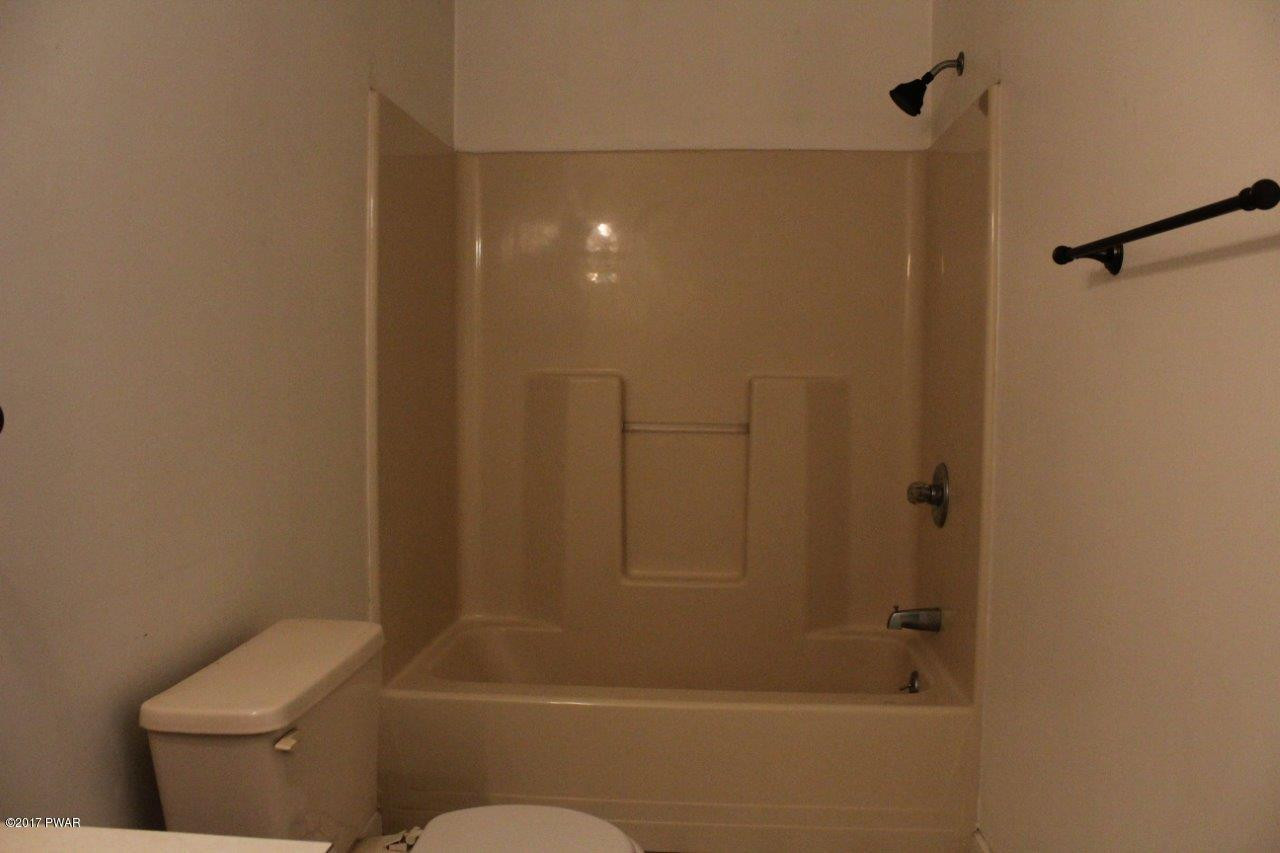 35 Bortree Road Moscow, PA 18444 - Photo 9 of 12