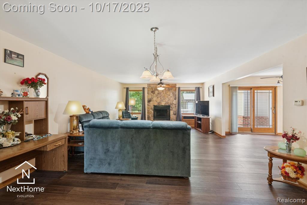 17401 Hannan Road New Boston, MI 48164 - Photo 7 of 46