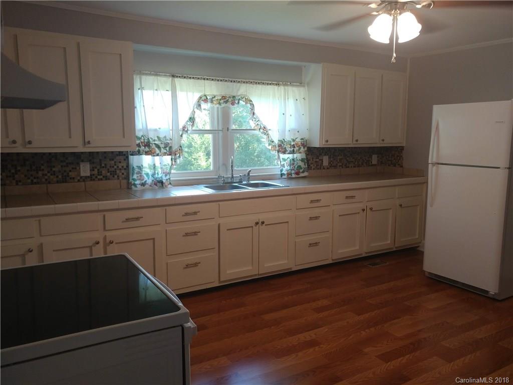 2517 Eric Road Shelby, NC 28150 - Photo 3 of 17 Gallery Image 3