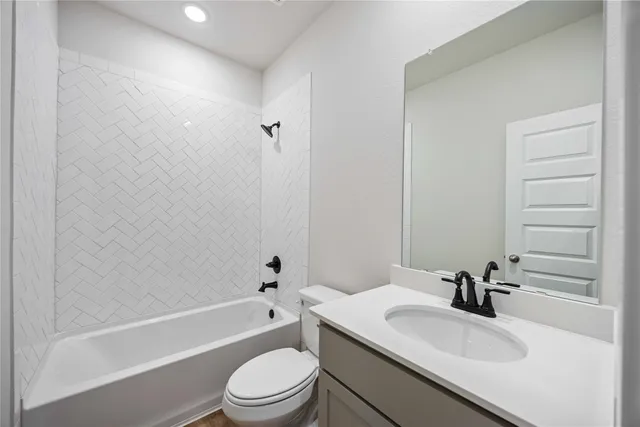 $535,345 | 6719 Pelican Lane, Beasley, TX 77417