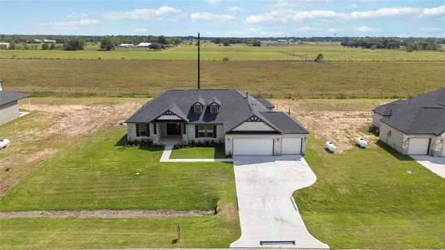 $535,345 | 6719 Pelican Lane, Beasley, TX 77417