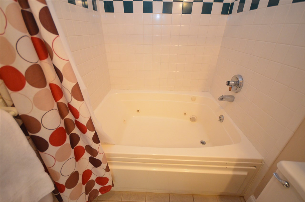 115 Weirs Road, Unit 202B Gilford, NH 03249 - Photo 12 of 35 Gallery Image 12