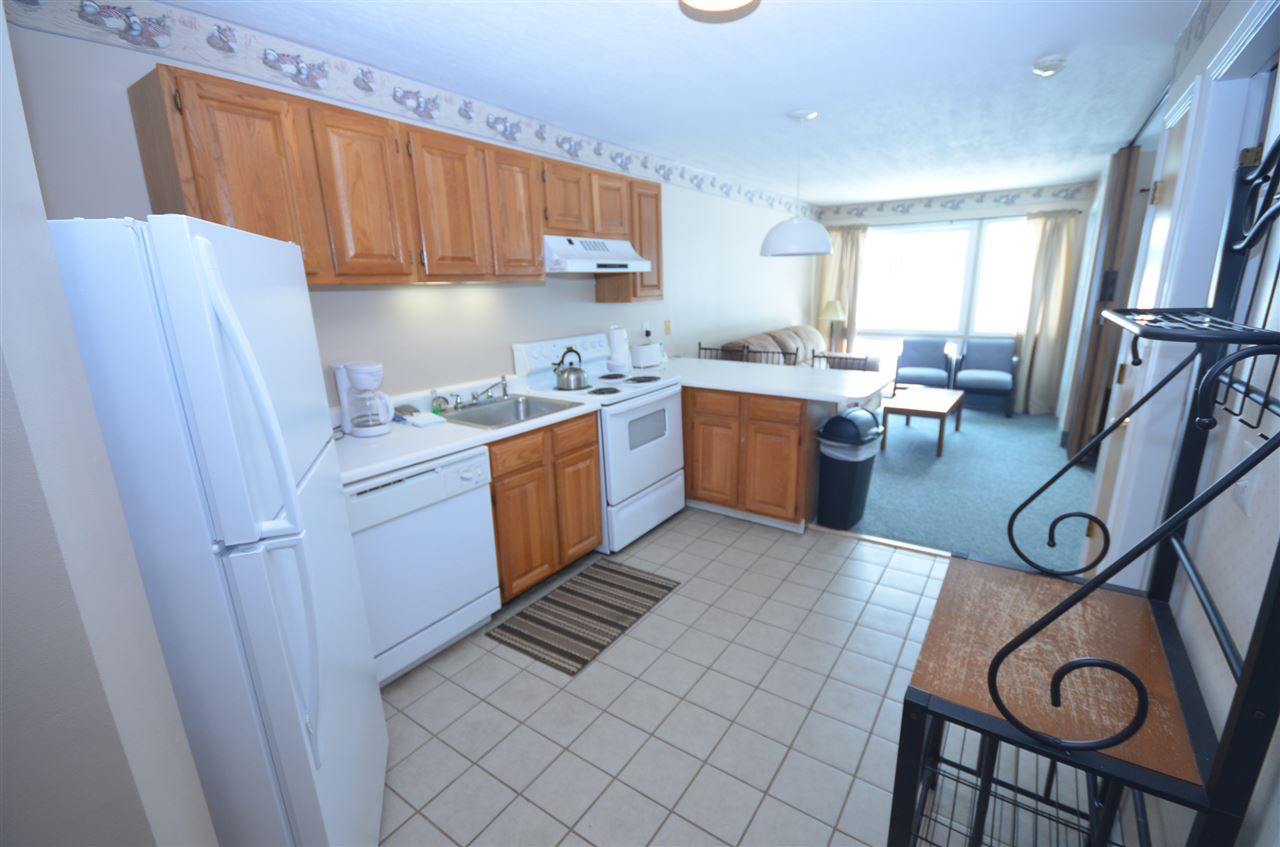 115 Weirs Road, Unit 202B Gilford, NH 03249 - Photo 9 of 35 Gallery Image 9