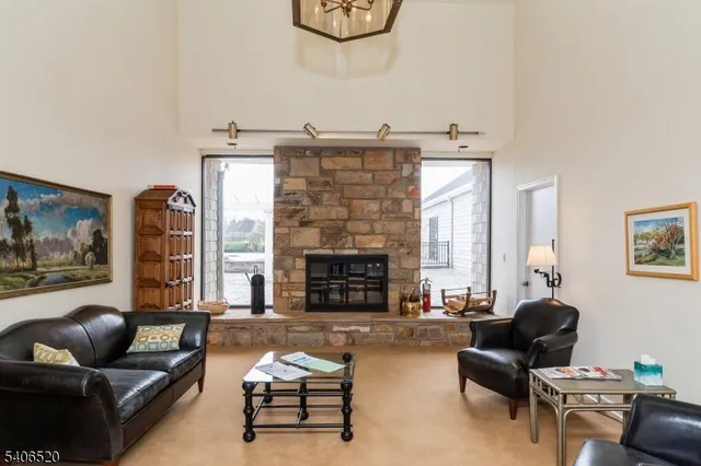 $3,300 | 14 Pembroke Drive, Mendham, NJ 07945