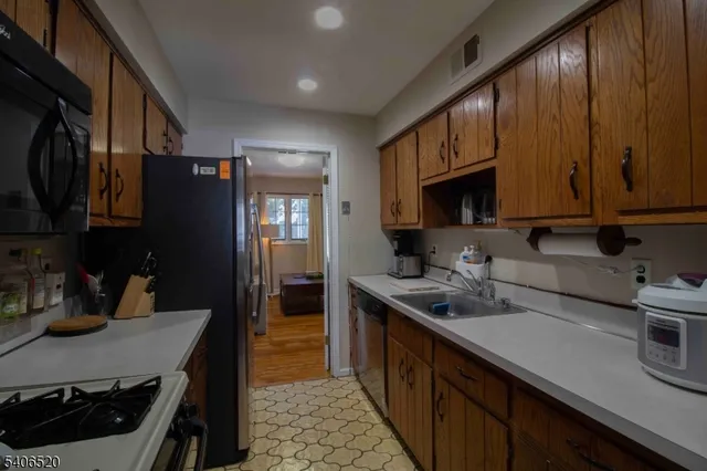 $3,300 | 14 Pembroke Drive, Mendham, NJ 07945