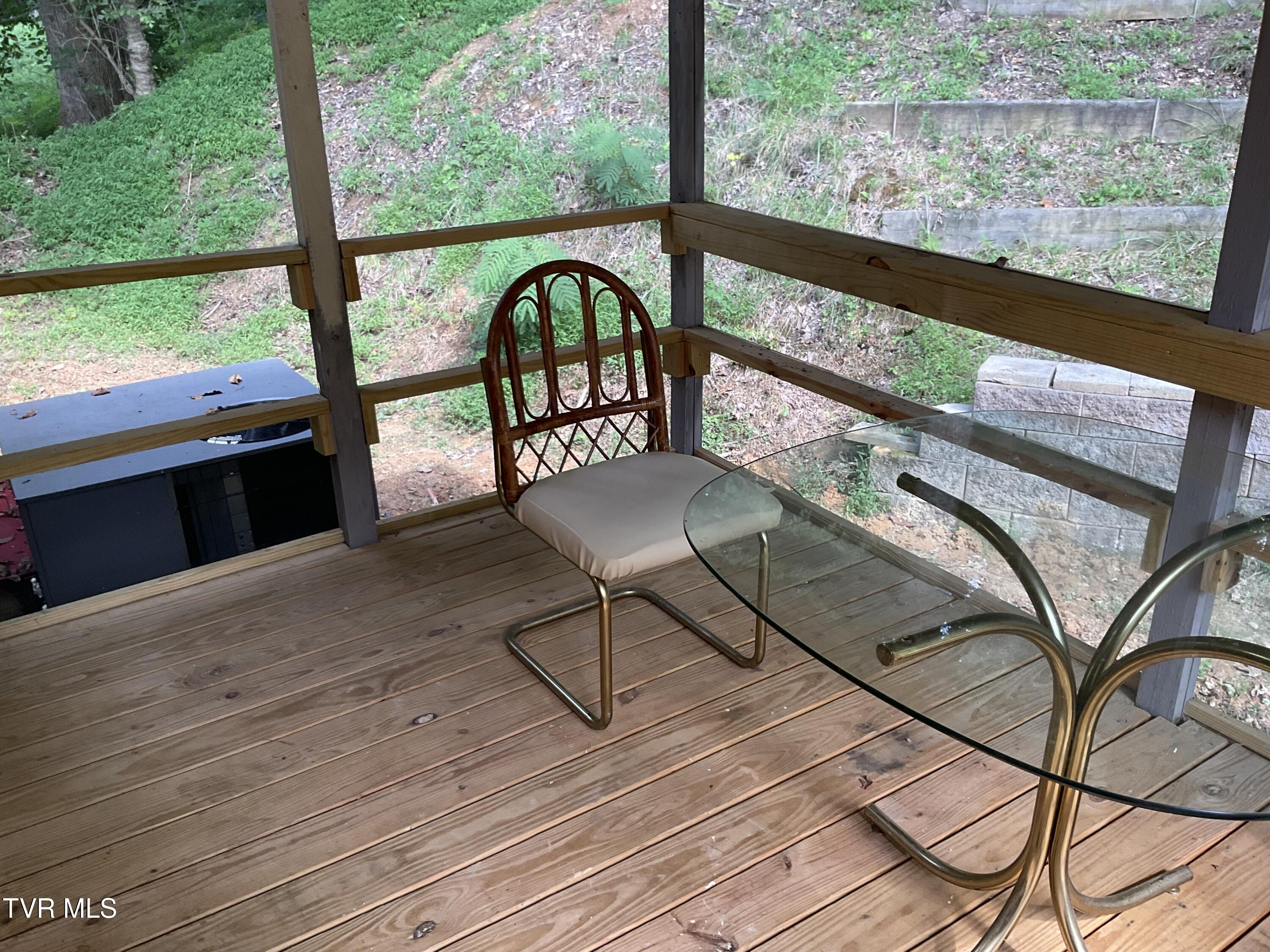 511 Weaver Branch Road Bluff City, TN 37618 - Photo 20 of 24 IMG_0510