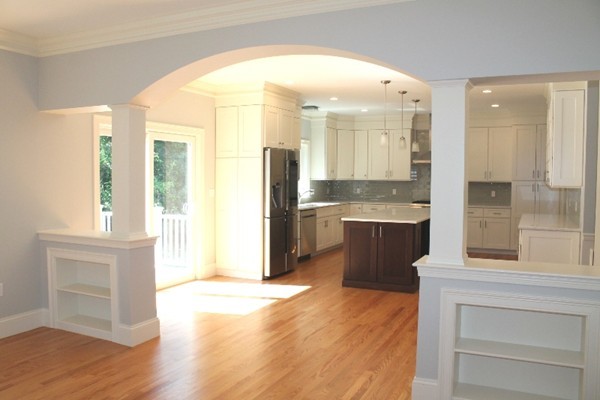 143 Maple Street Lexington, MA 02420 - Photo 8 of 30 Gallery Image 8