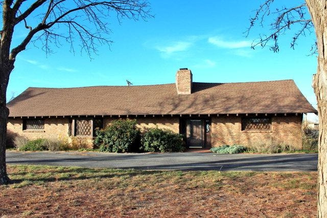 301 Watts Avenue Ralls, TX 79357 - Photo 1 of 10 a view of a house with a window