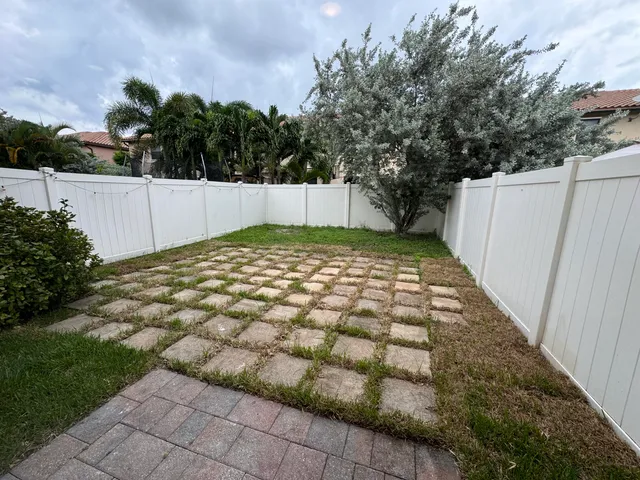 $3,700 | 3317 West 90th Street, Hialeah, FL 33018