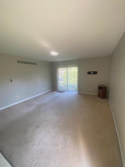 22129 Kinyon Street Taylor, MI 48180 - Photo 4 of 18 IMG_5449