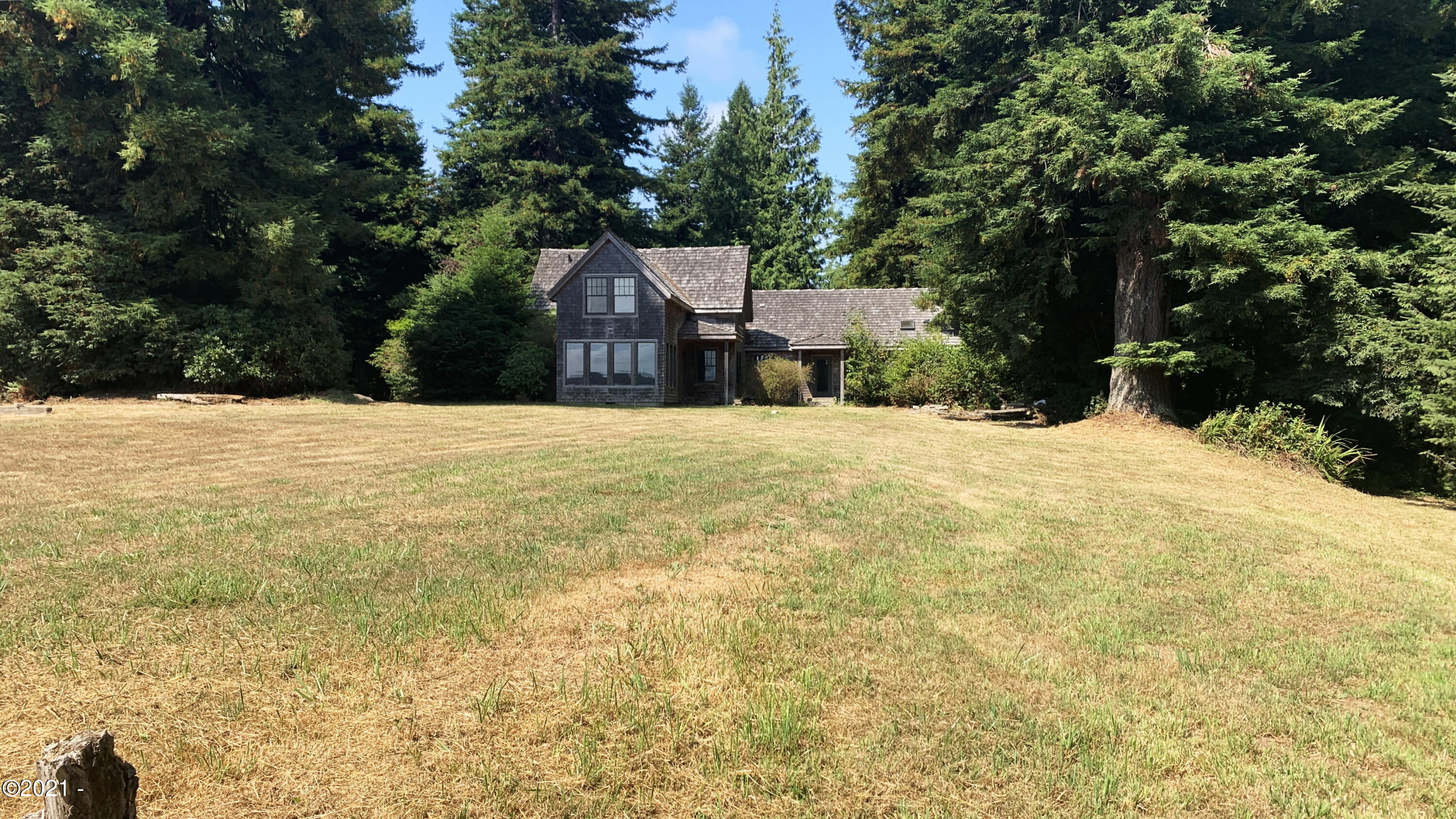 3204 North Bayview Road Waldport, OR 97394 - Photo 69 of 69 Back of house