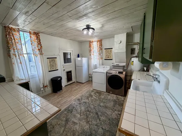 $325,000 | 258 West Railroad Avenue, Green River, WY 82935